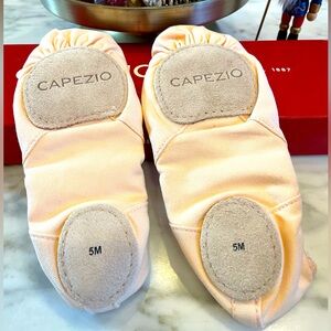 Capezio Adult Hanami Ballet Shoes 5M LPink